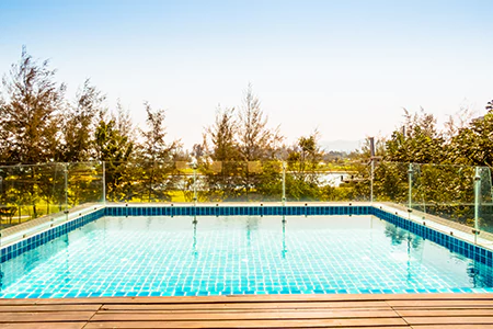 Cost of Glass Pool Fence Repair in Southeast Edmonton